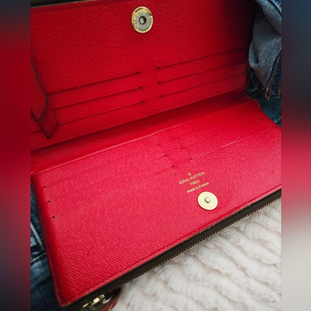 Authentic LOUIS VUITTON LV‎ Adele Monogram Red Wallet Clutch Card Holder - Picture 3 of 16